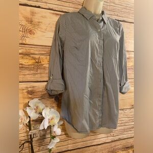 APT 9. Button Down Top